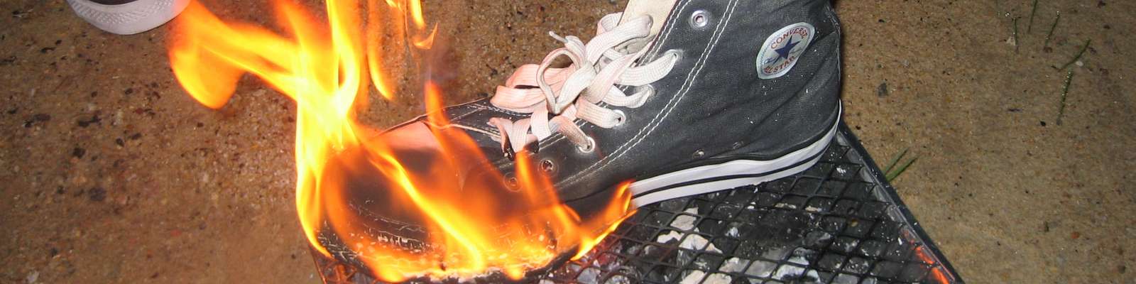 Converse Chucks burn